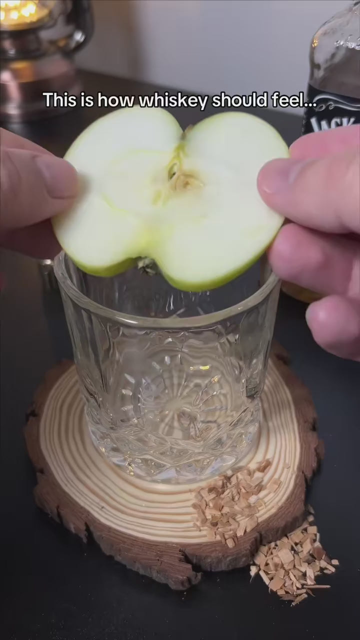 Coffret fumoir à whisky avec chalumeau, 6 essences de bois et 2 verres